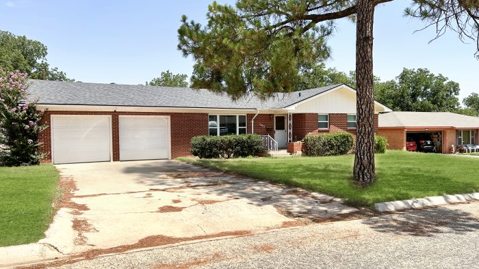 1405 Avondale 1405 Avondale