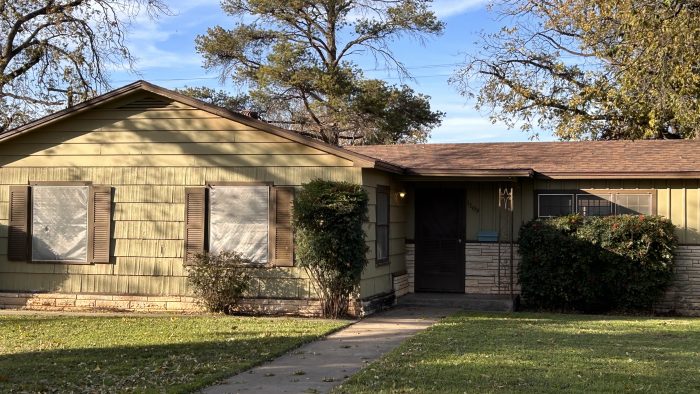 1109 E 14th 1109 E 14th